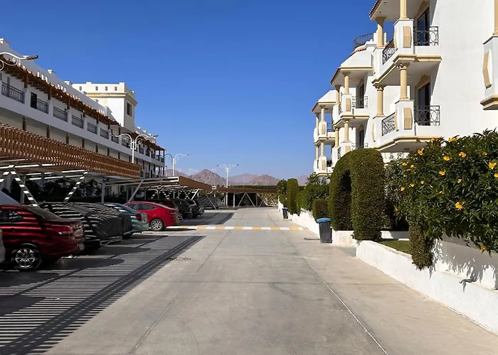 Hills - Lovely With Pool View And Free Access شقة *