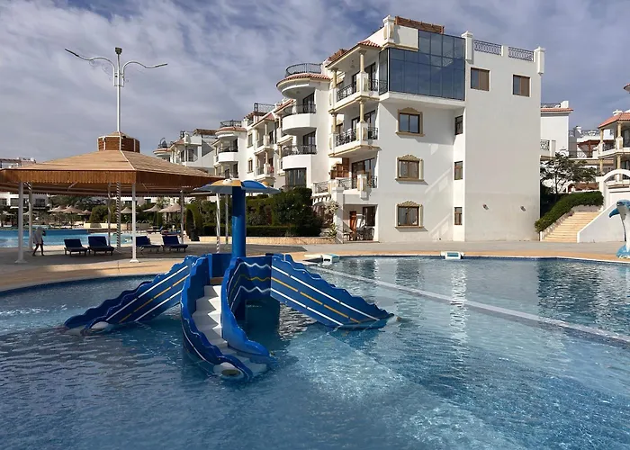 شقة Hills - Lovely With Pool View And Free Access