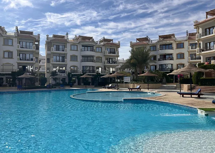Hills - Lovely With Pool View And Free Access * شرم الشيخ