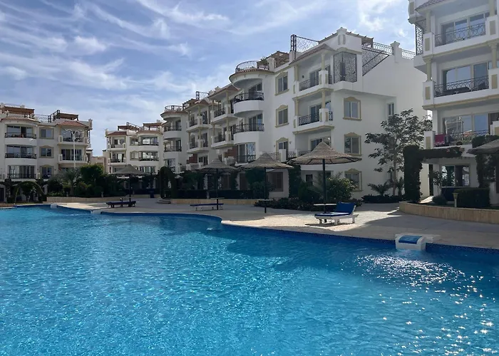 Hills - Lovely With Pool View And Free Access * شرم الشيخ